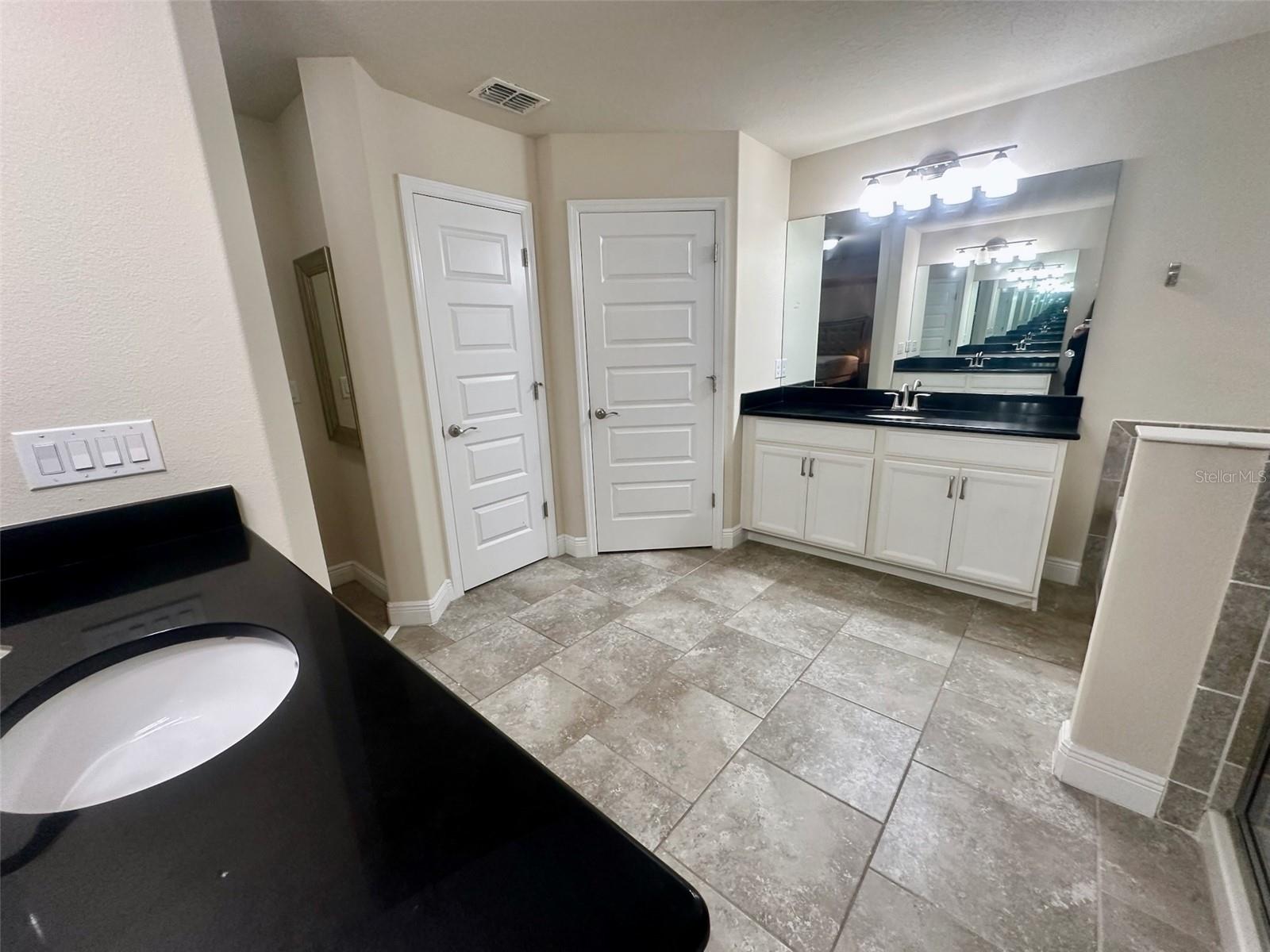 Image 36 of 55 For 15617 Marina Bay Drive