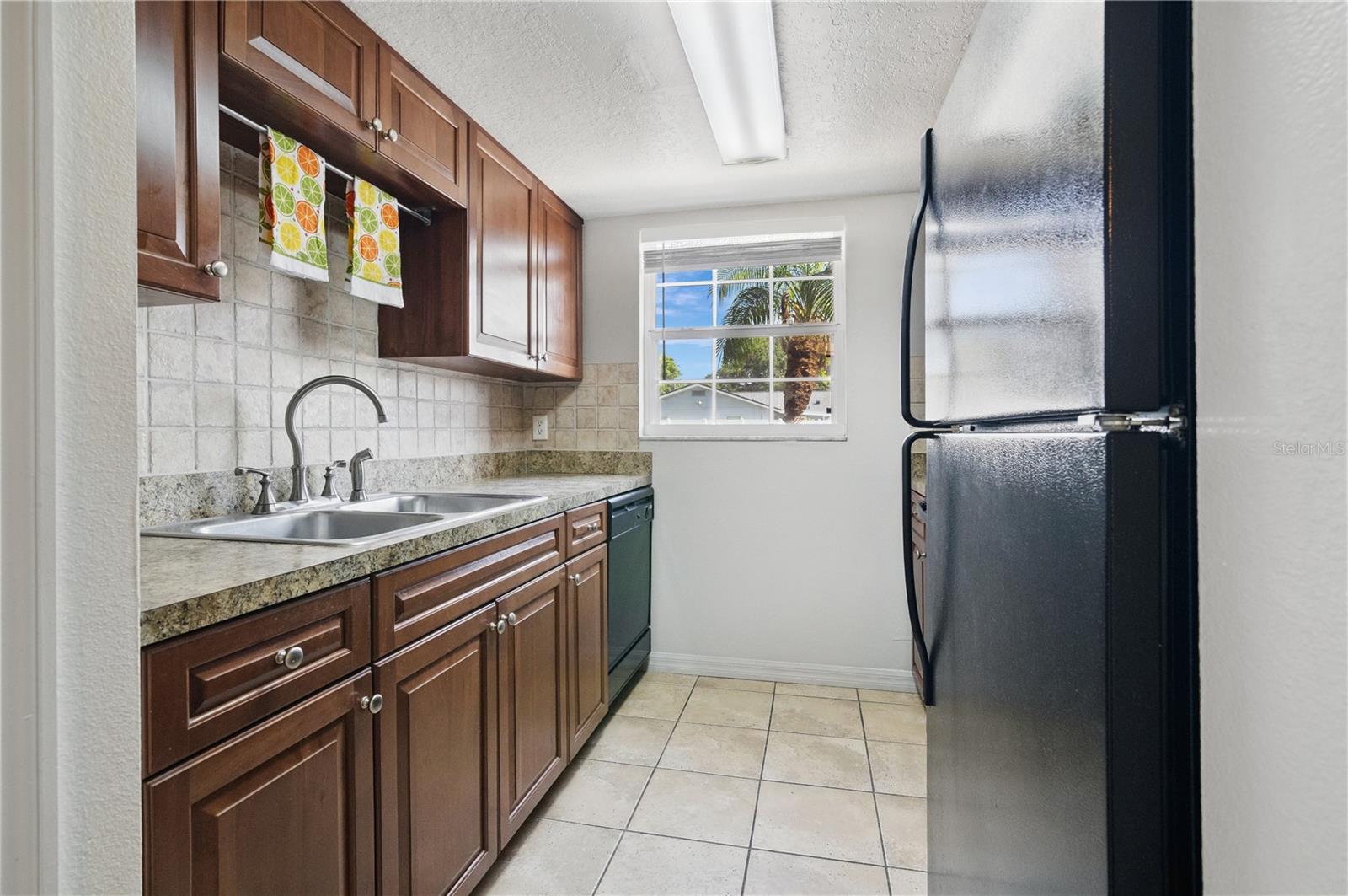 Image 11 of 32 For 4952 Tangerine Ave  4952