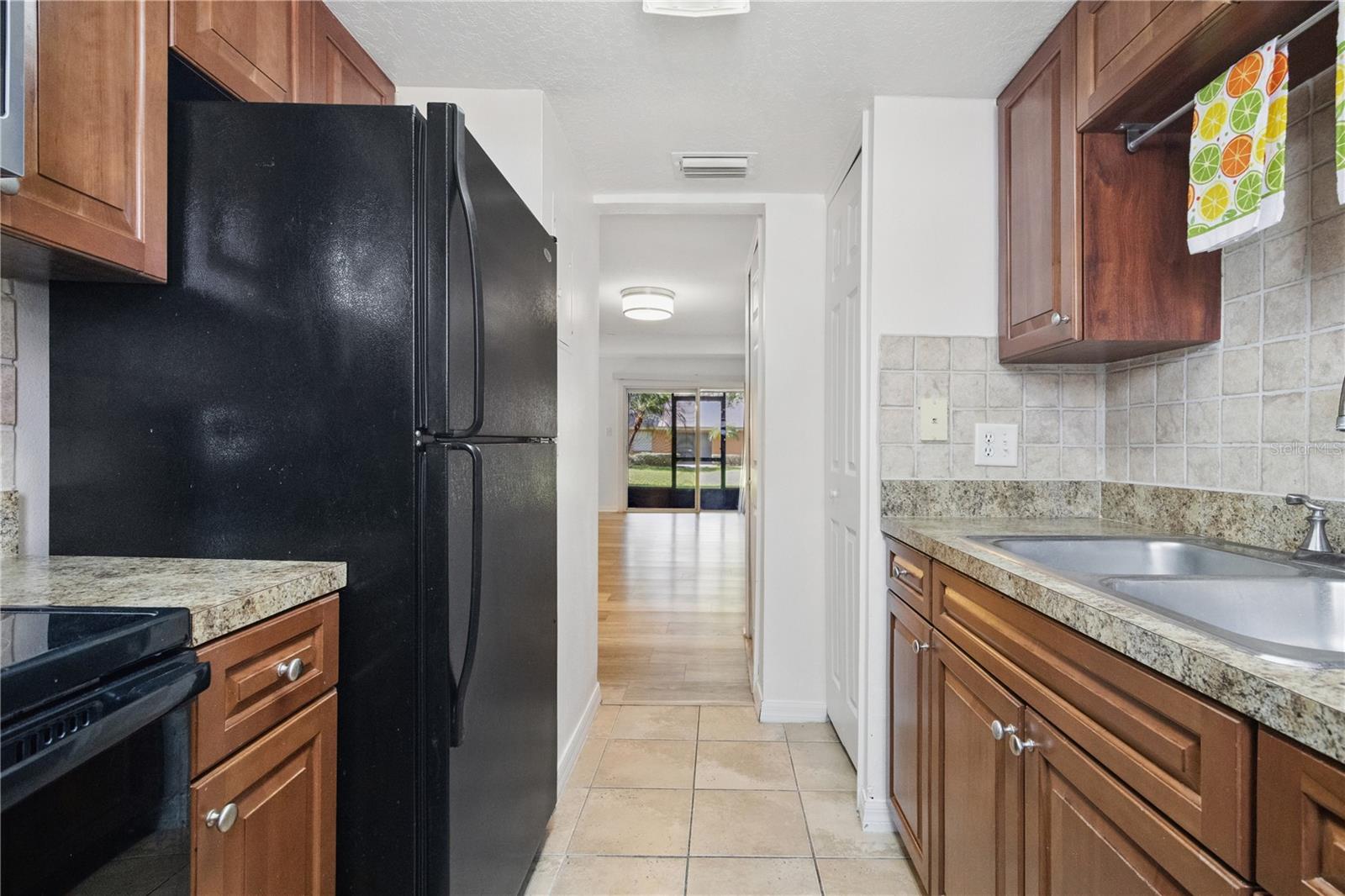 Image 12 of 32 For 4952 Tangerine Ave  4952