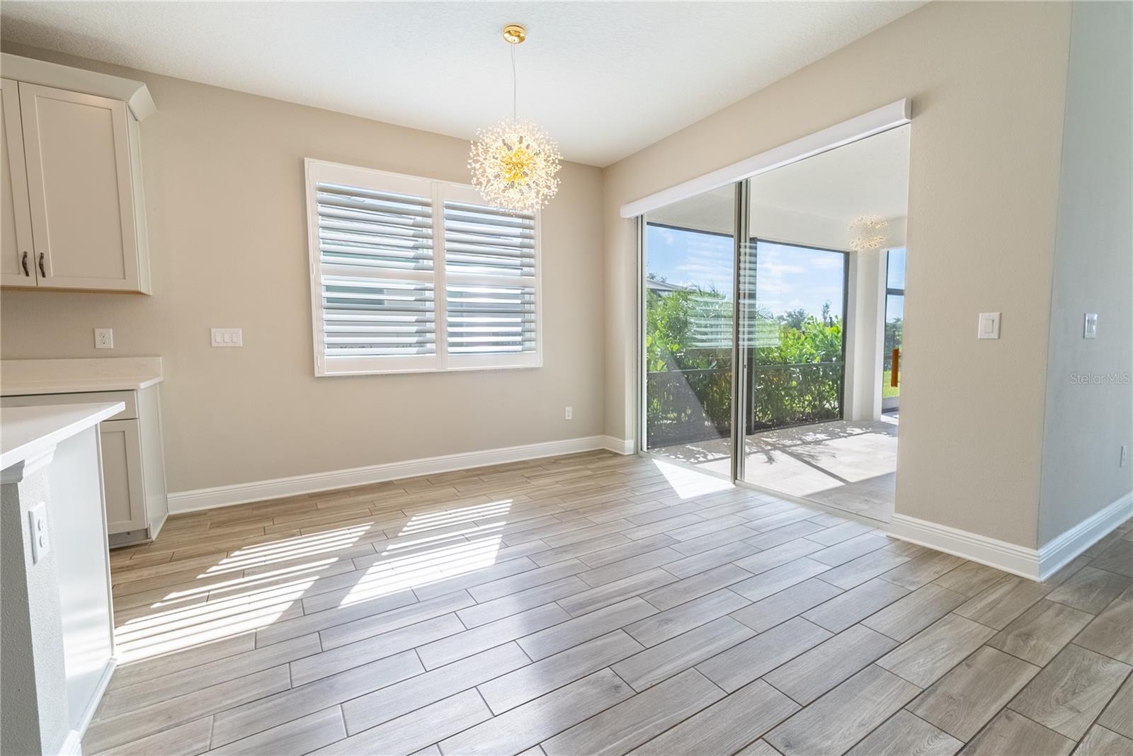 Image 19 of 72 For 4861 Antrim Drive