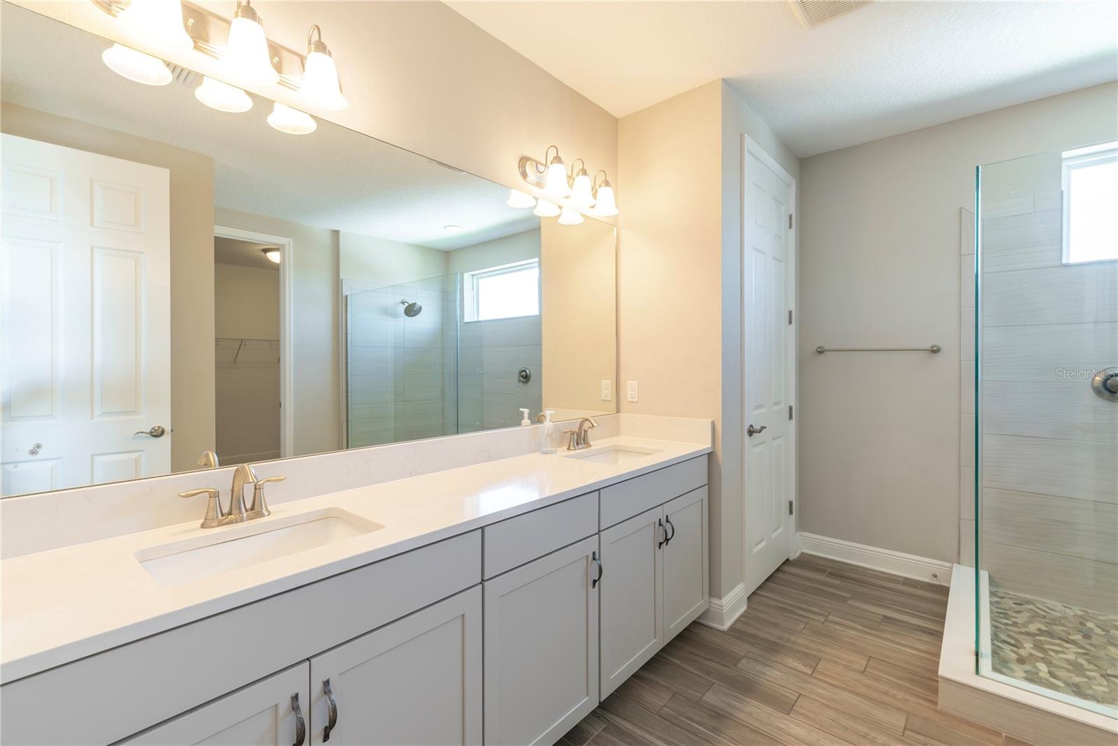 Image 33 of 72 For 4861 Antrim Drive
