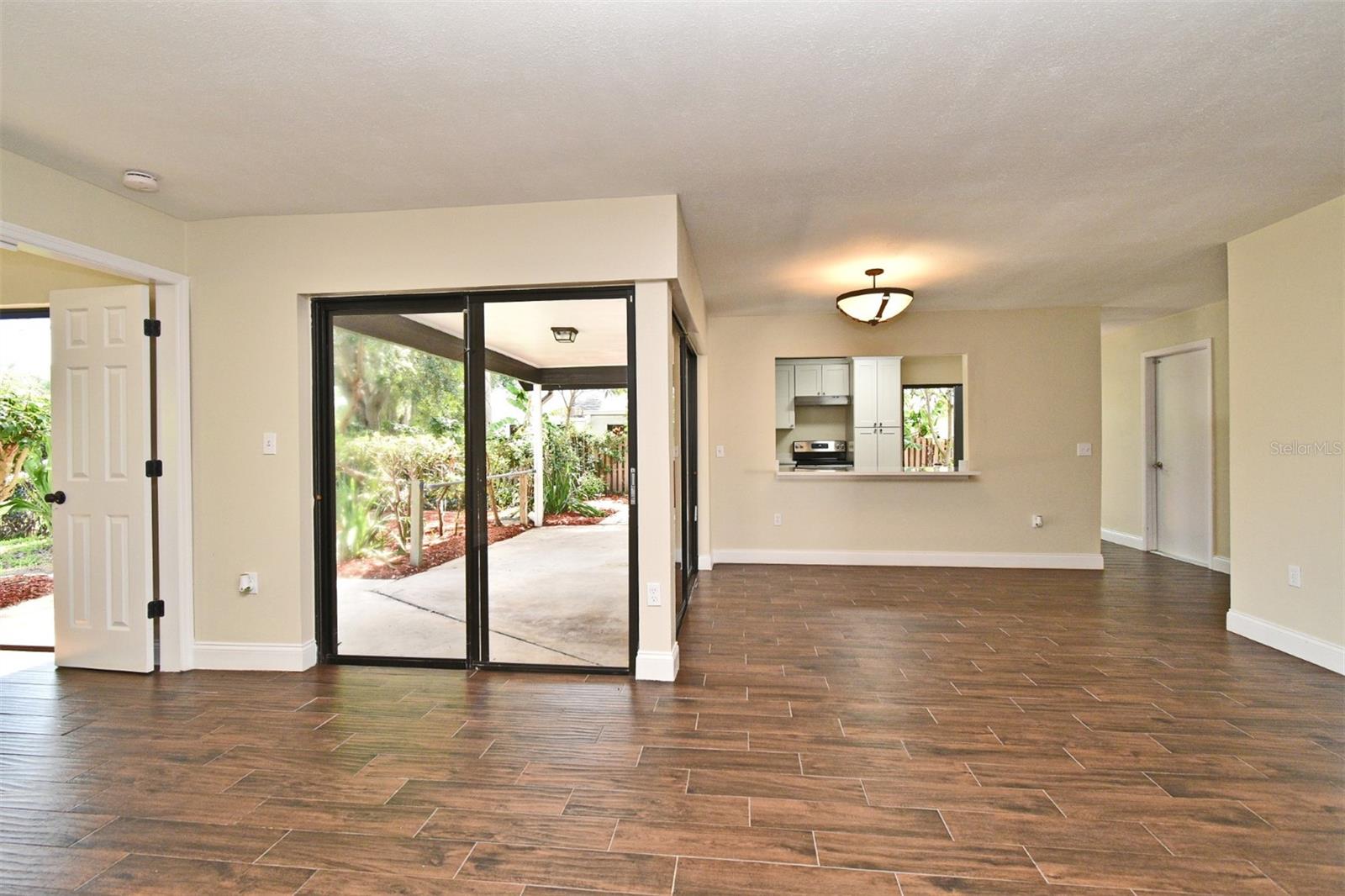Image 10 of 63 For 2524 Shadybranch Drive