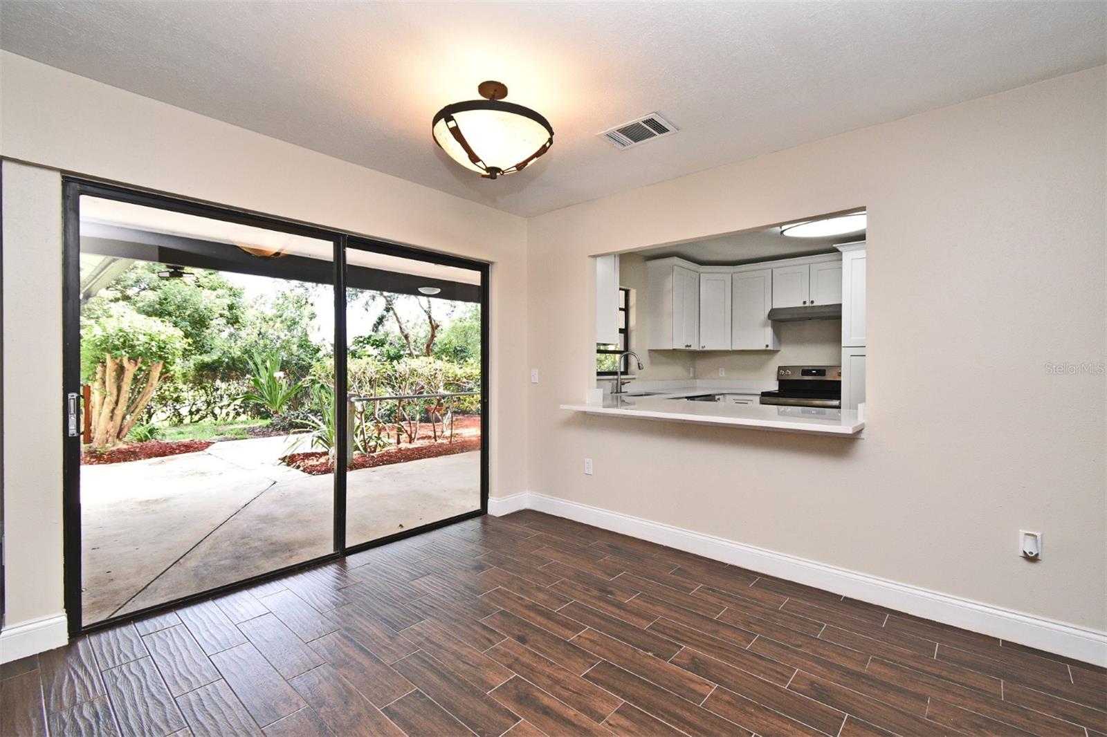 Image 11 of 63 For 2524 Shadybranch Drive