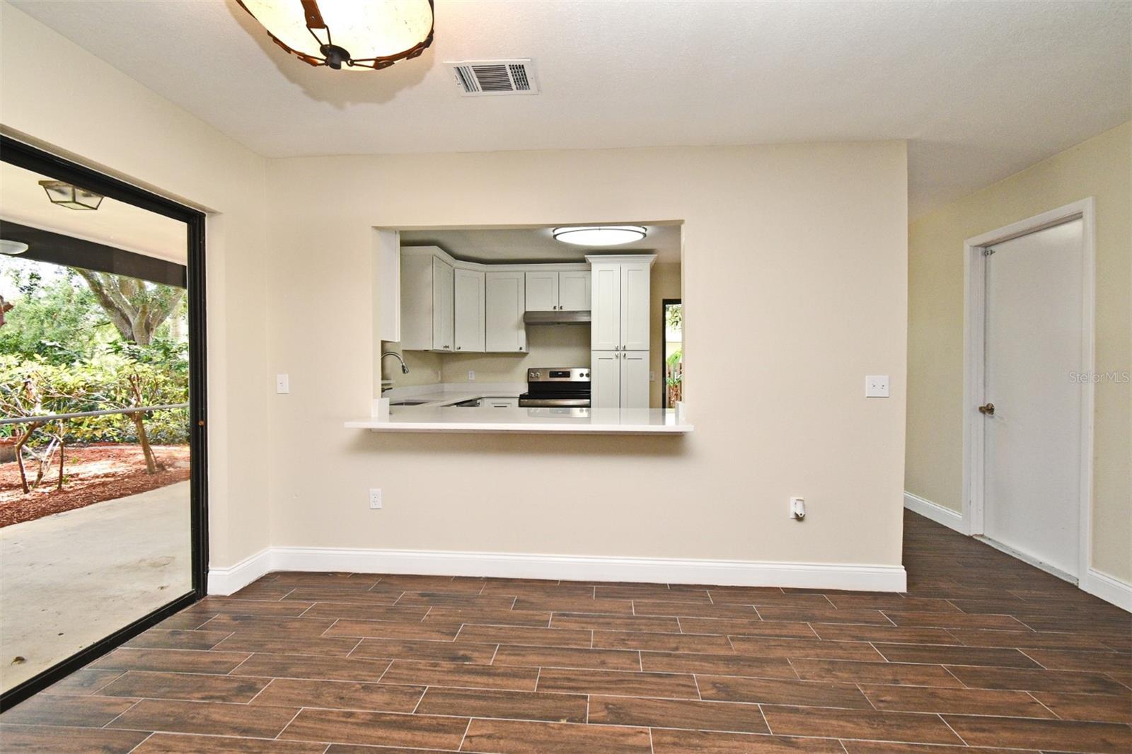Image 12 of 63 For 2524 Shadybranch Drive