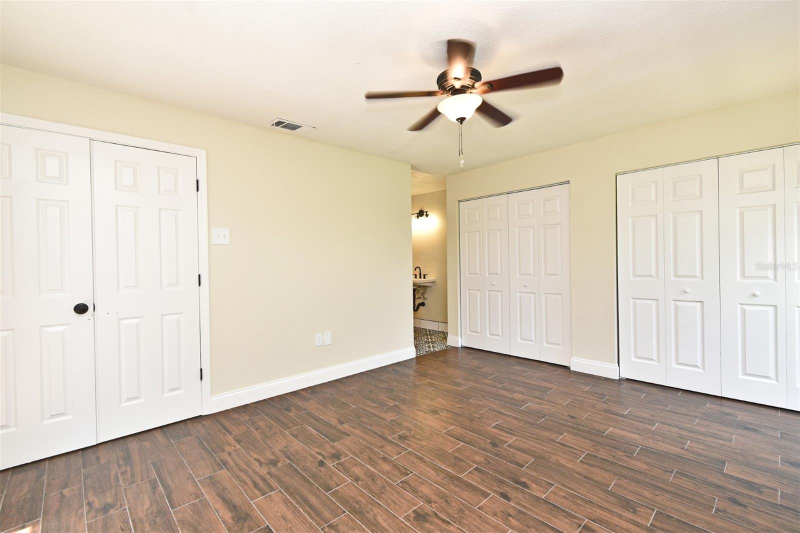 Image 20 of 63 For 2524 Shadybranch Drive