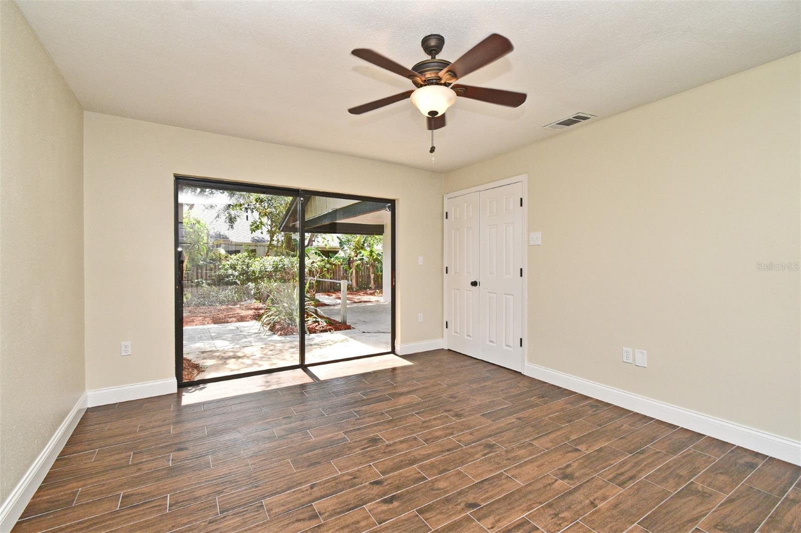Image 22 of 63 For 2524 Shadybranch Drive