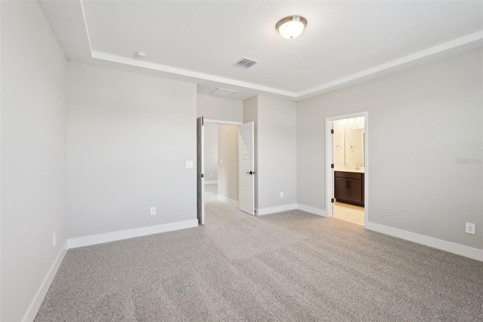 Image 24 of 30 For 16454 Silver Brook Way