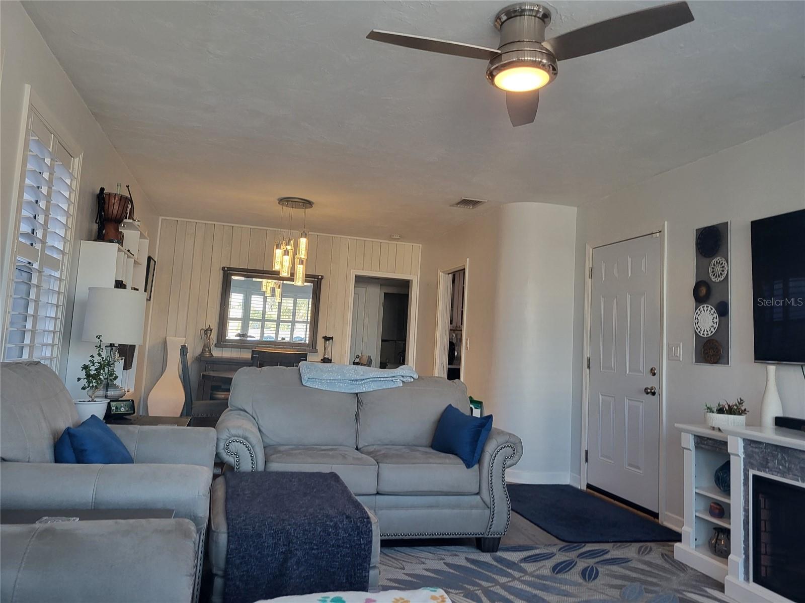 Image 5 of 9 For 488 Golf Boulevard