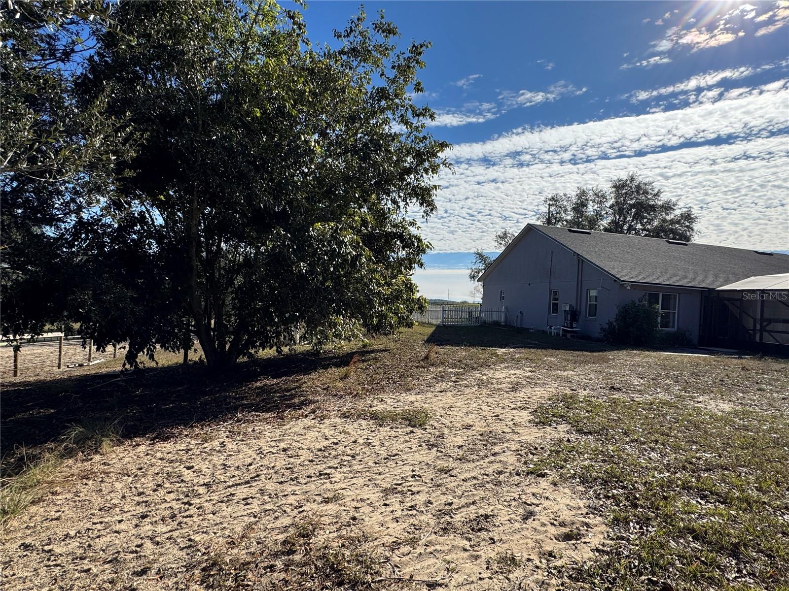 Image 21 of 53 For 17901 Coralwood Lane