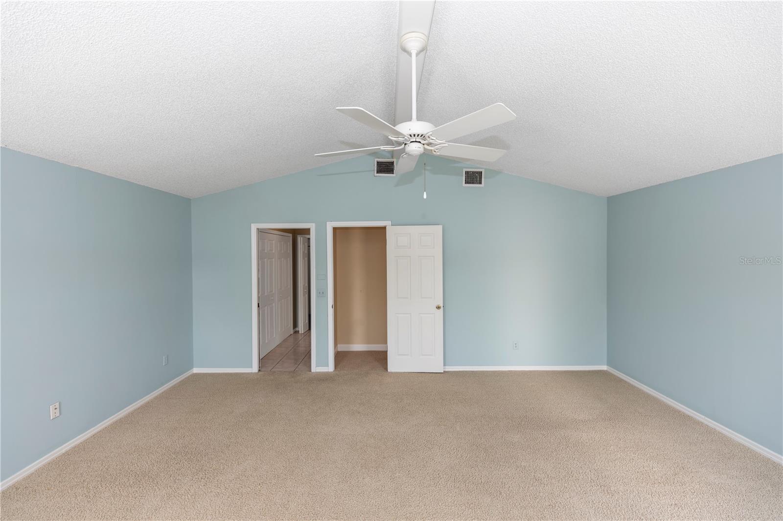 Image 16 of 46 For 3065 Bridgehampton Lane