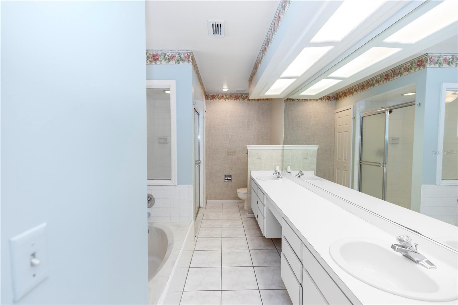 Image 18 of 46 For 3065 Bridgehampton Lane