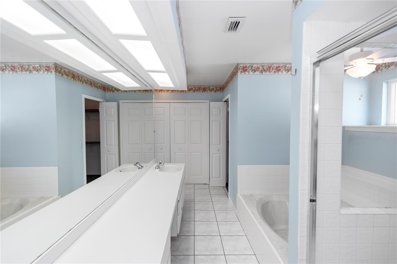 Image 19 of 46 For 3065 Bridgehampton Lane