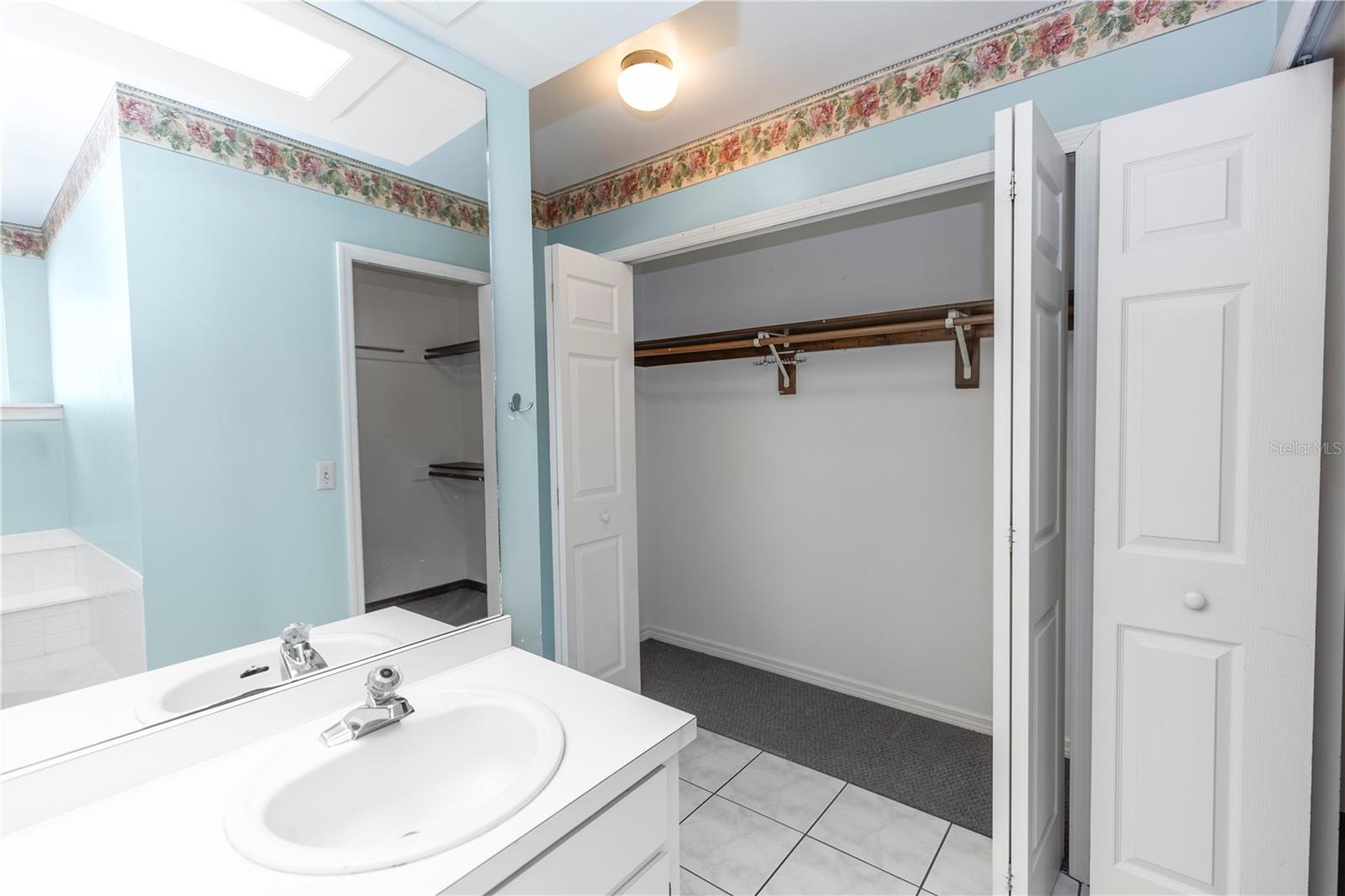 Image 23 of 46 For 3065 Bridgehampton Lane