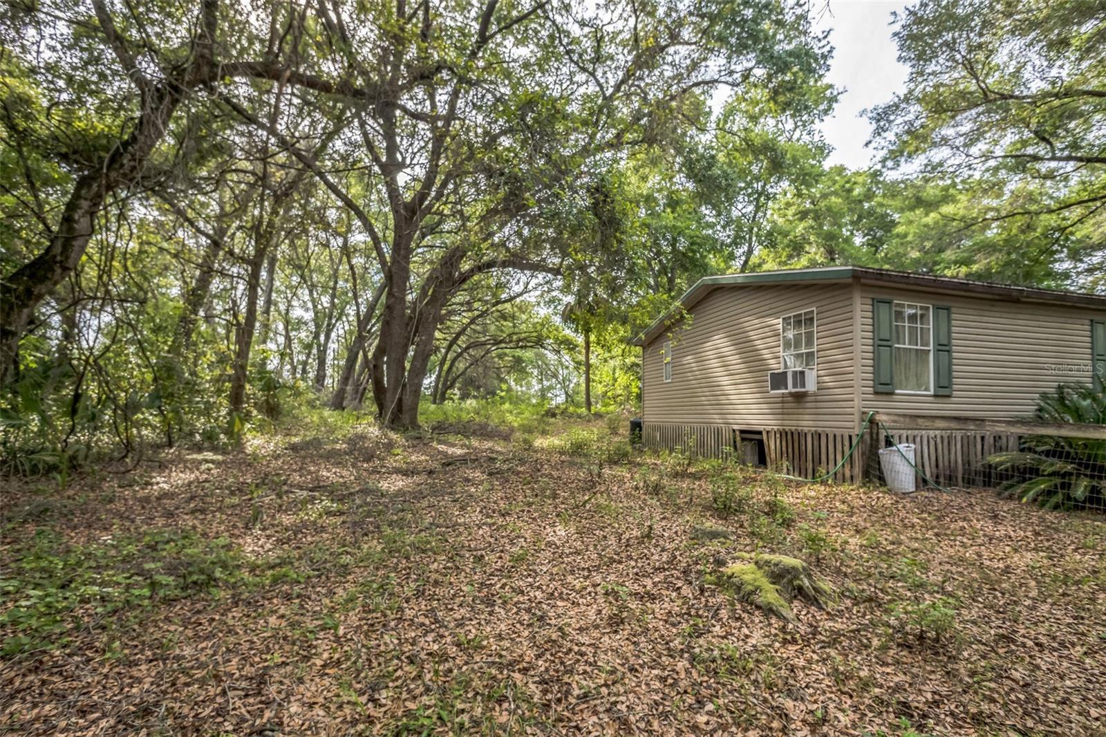 Image 4 of 21 For 16900 134th Avenue Road