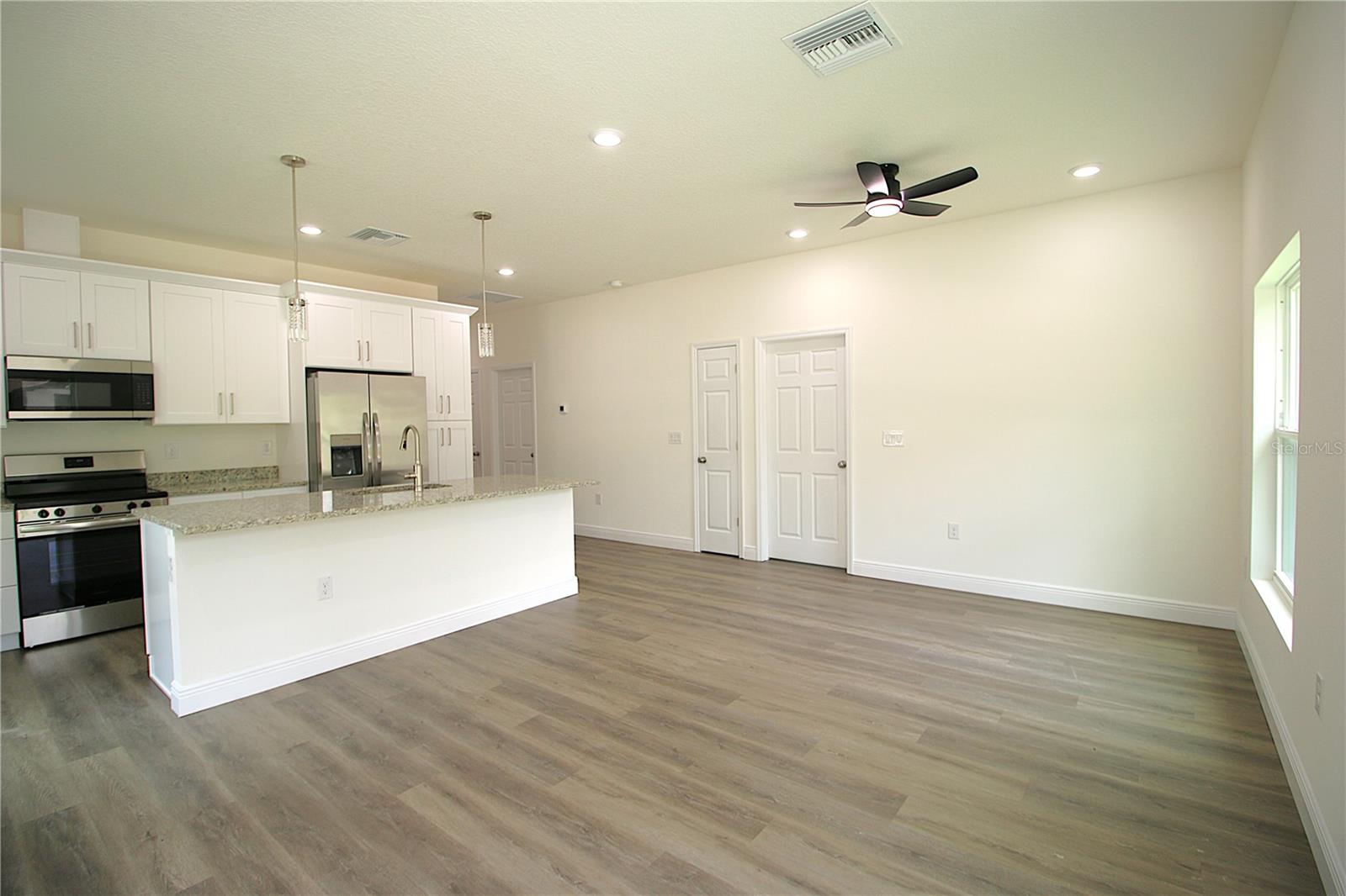 Image 14 of 30 For 8990 Glenarm Way