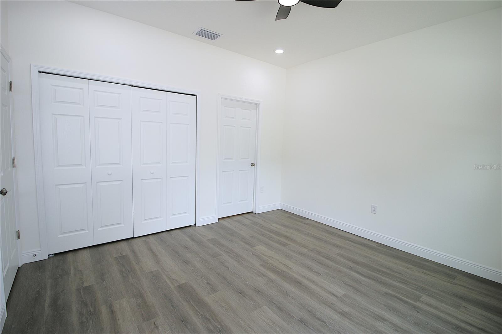 Image 16 of 30 For 8990 Glenarm Way