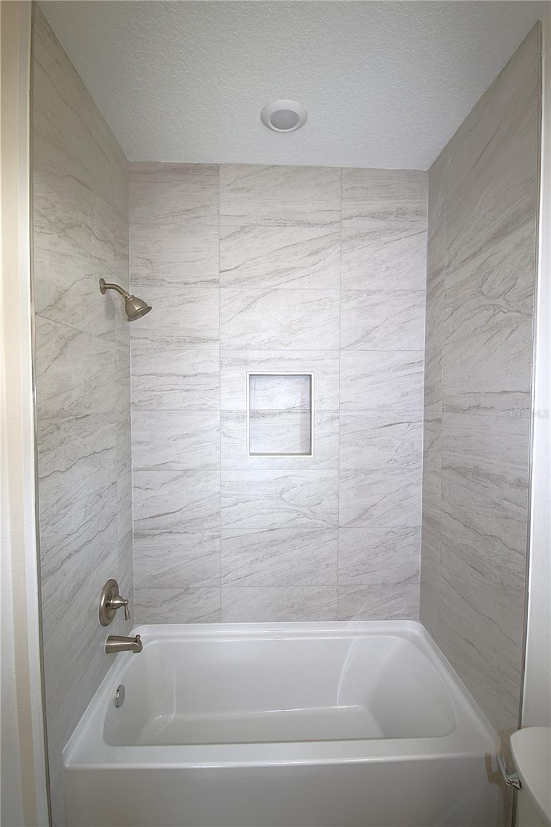 Image 18 of 30 For 8990 Glenarm Way