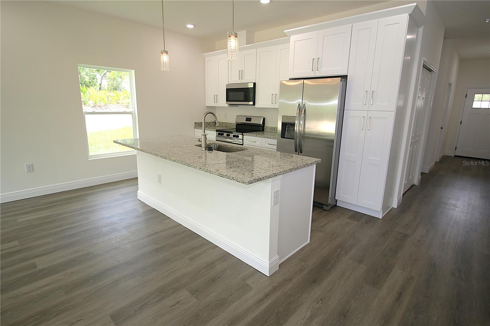 Image 5 of 30 For 8990 Glenarm Way