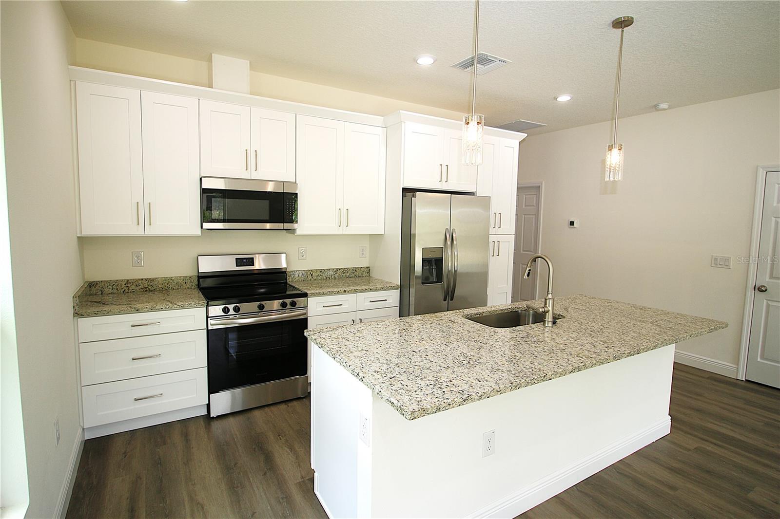 Image 7 of 30 For 8990 Glenarm Way
