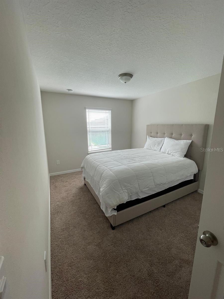 Image 15 of 39 For 8066 Glenlloyd Avenue