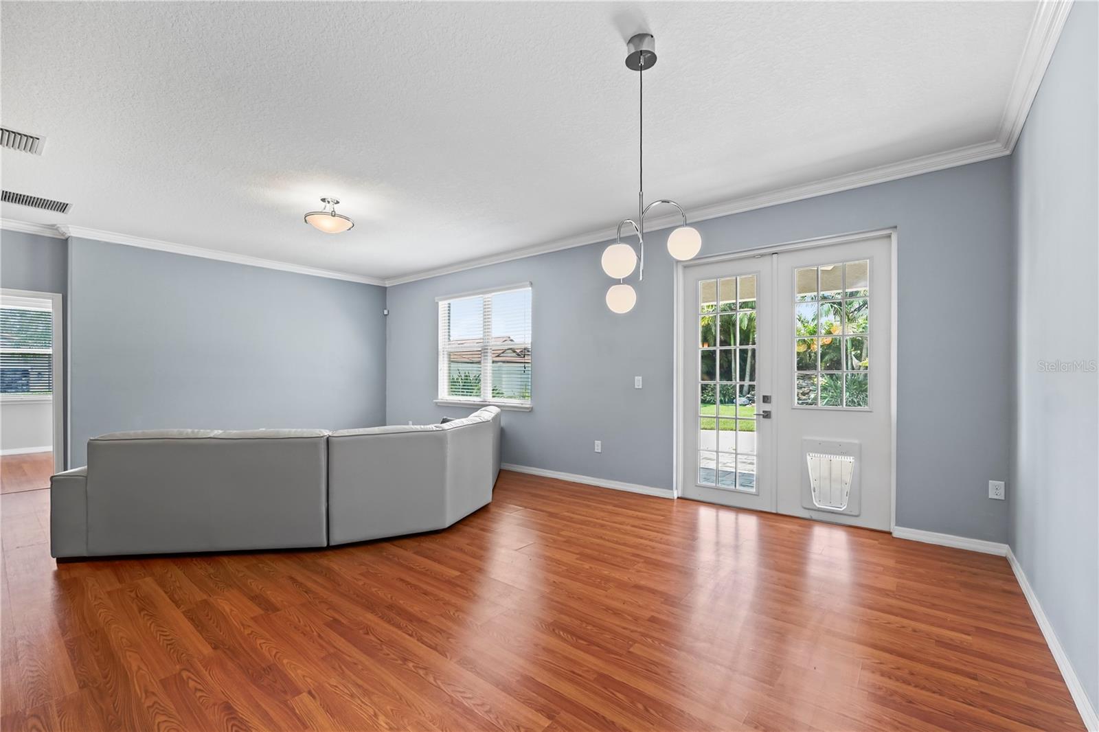 Image 19 of 56 For 2325 Bella Luna Circle