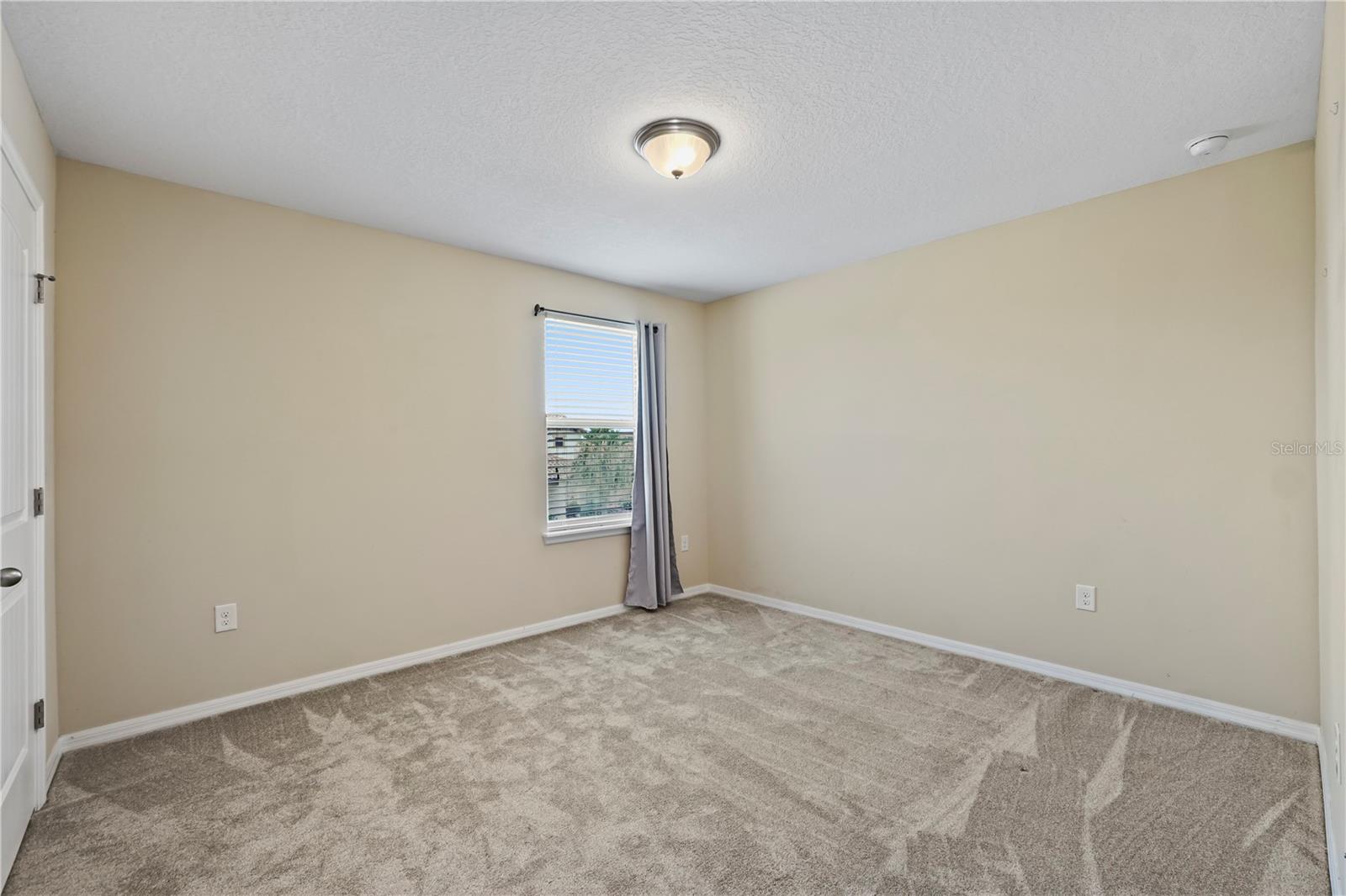 Image 30 of 56 For 2325 Bella Luna Circle