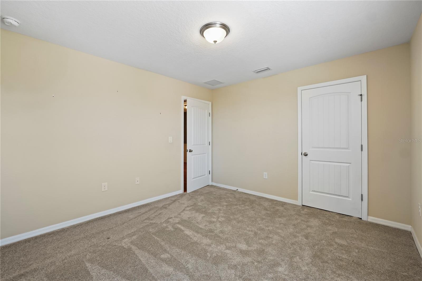 Image 31 of 56 For 2325 Bella Luna Circle