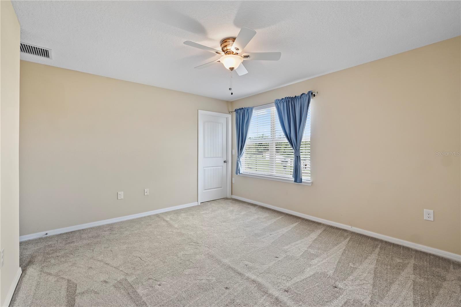 Image 36 of 56 For 2325 Bella Luna Circle