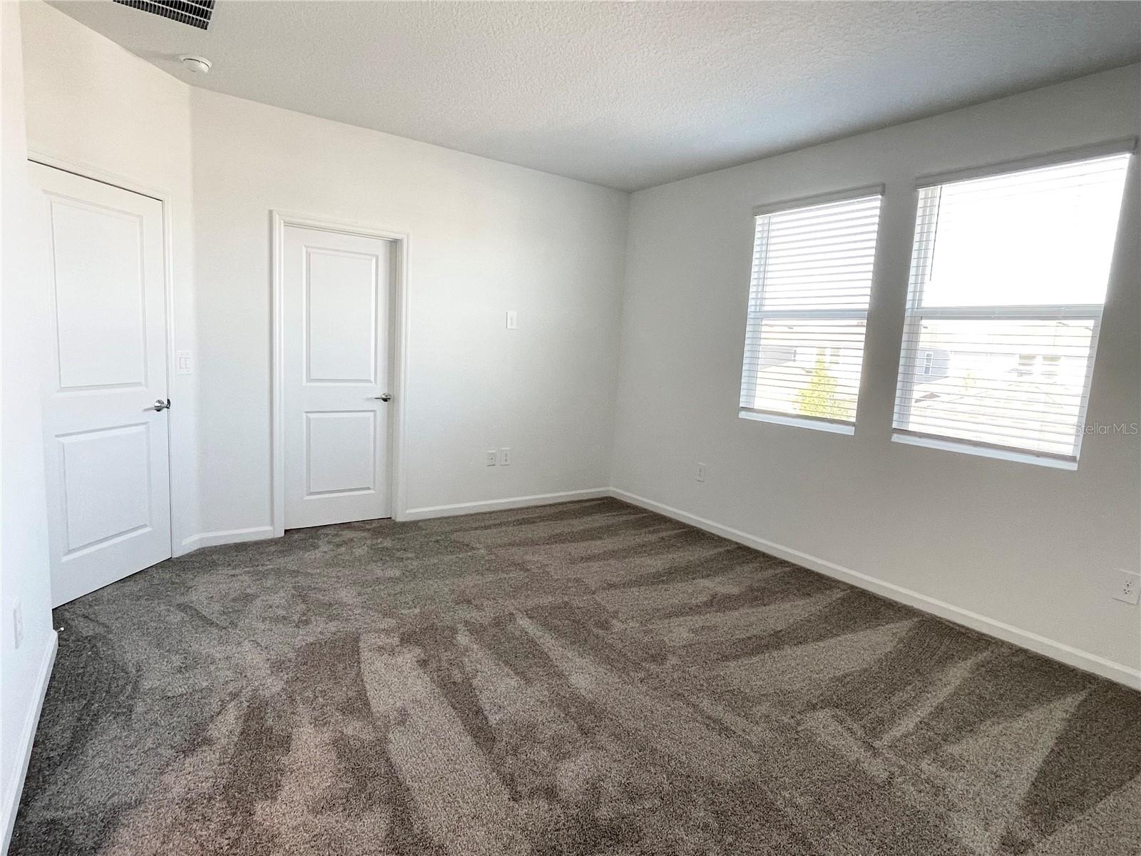 Image 13 of 28 For 738 Honeyrock Street
