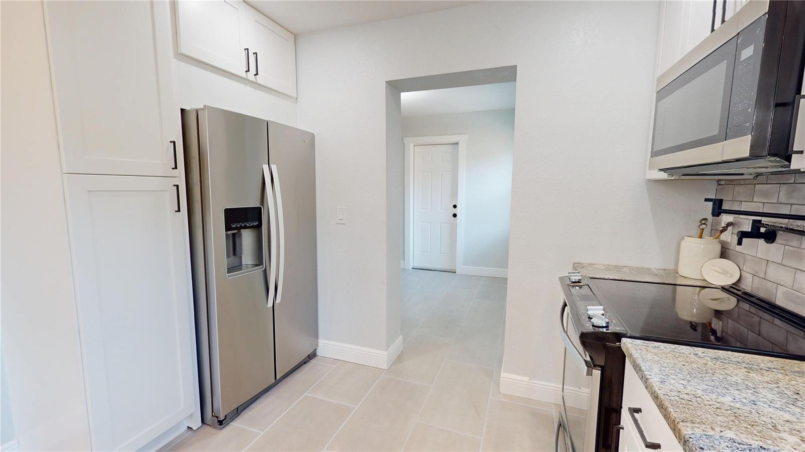 Image 15 of 27 For 2456 17th Avenue S