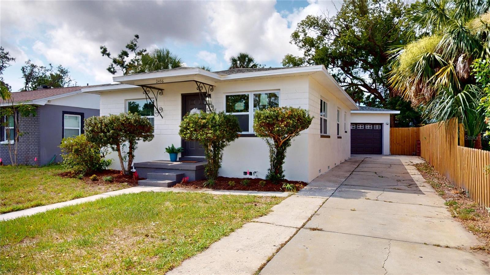 Image 2 of 27 For 2456 17th Avenue S