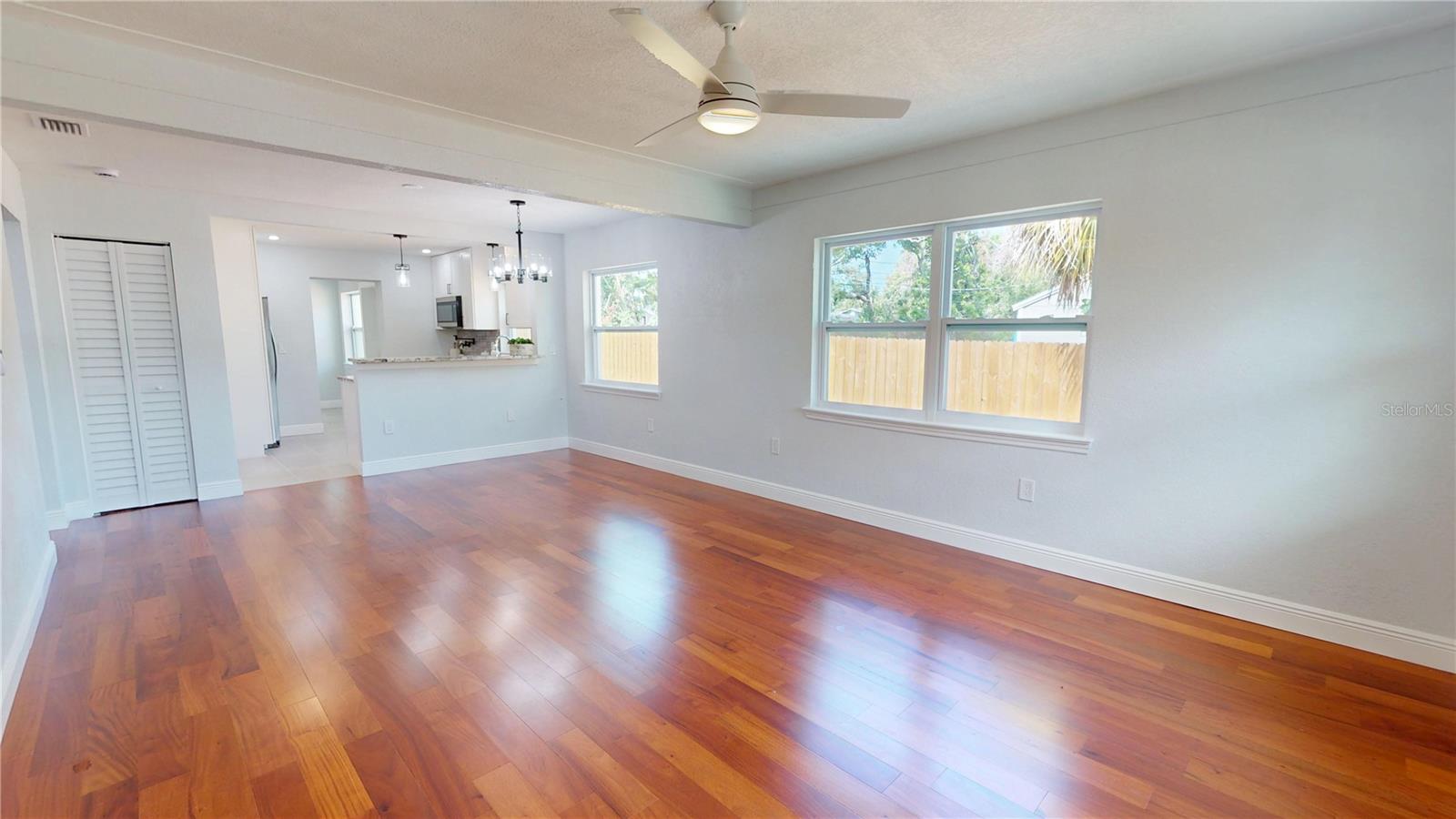 Image 3 of 27 For 2456 17th Avenue S