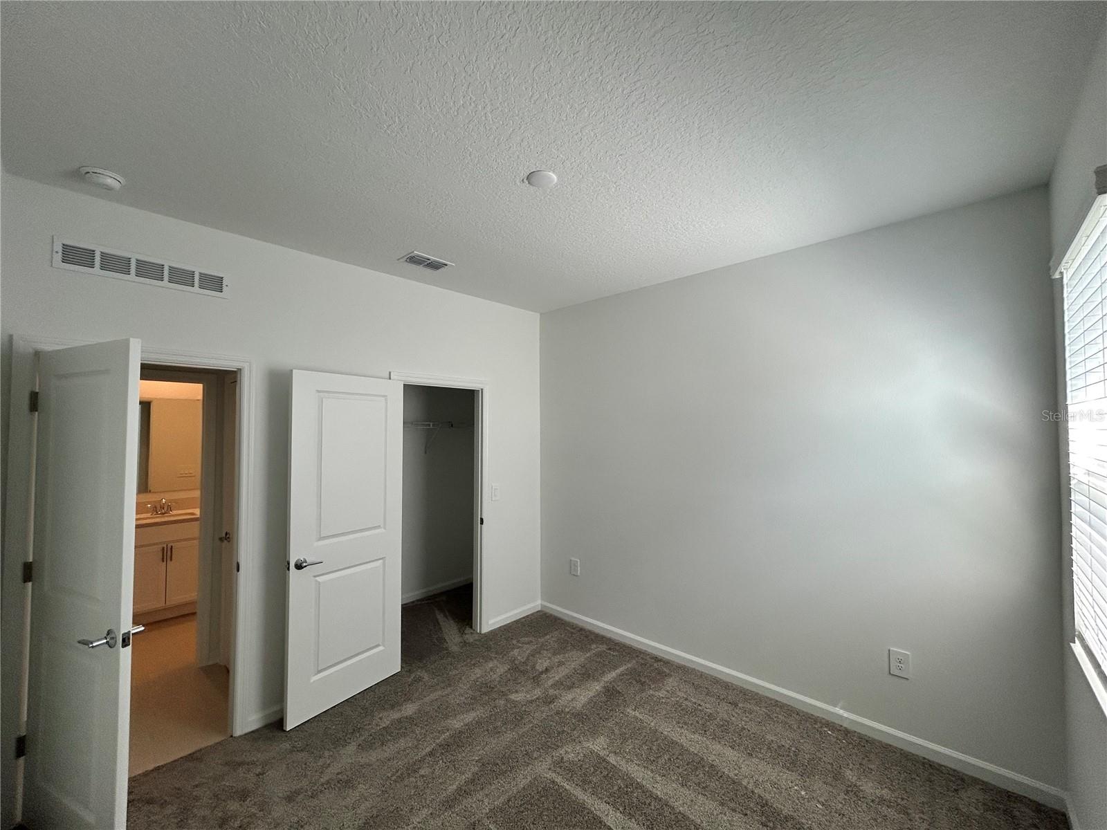 Image 15 of 18 For 699 Peroni Avenue