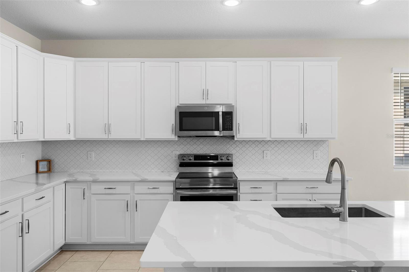 Image 13 of 49 For 1120 Mattie Pointe Boulevard
