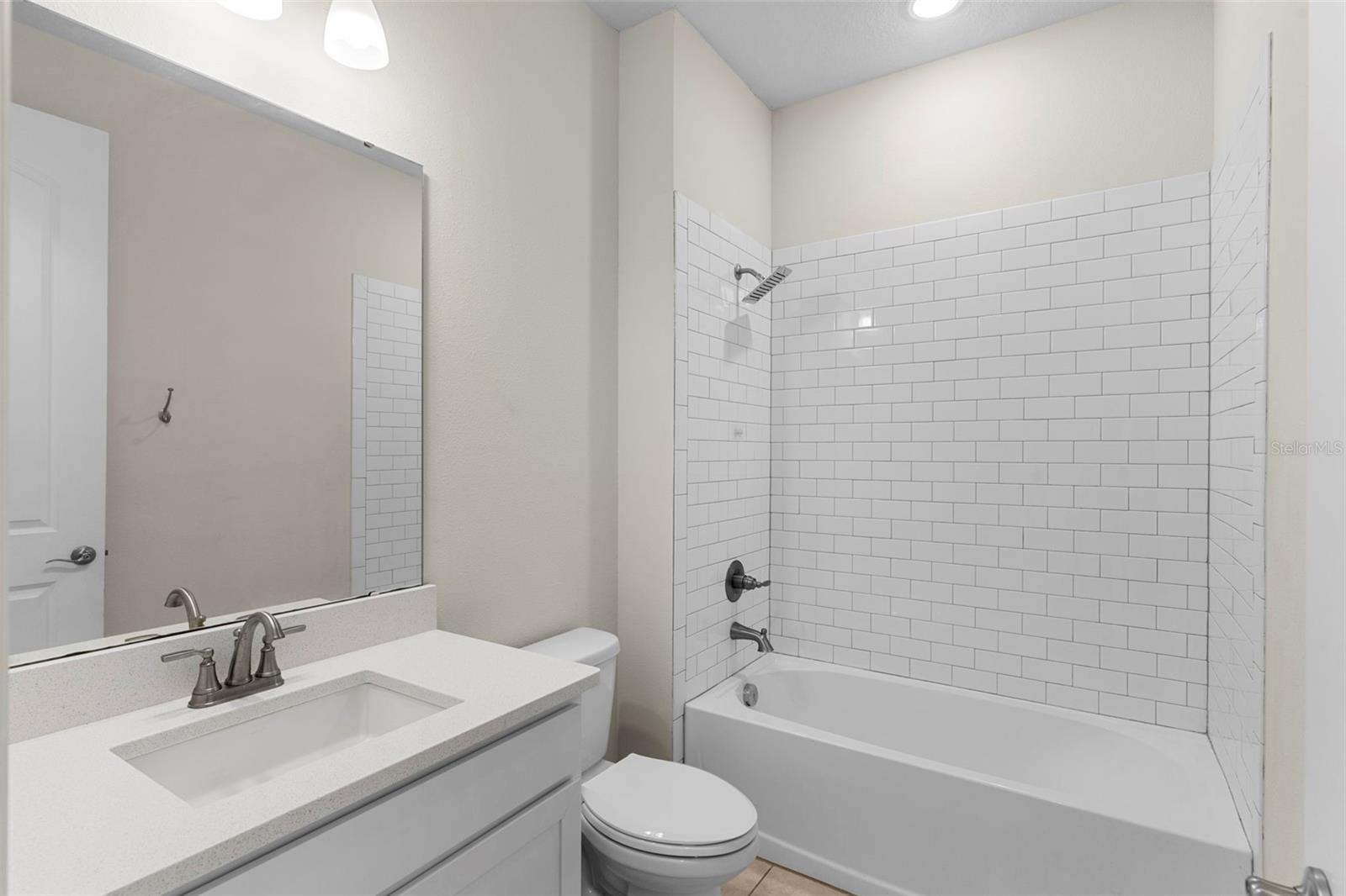 Image 20 of 49 For 1120 Mattie Pointe Boulevard