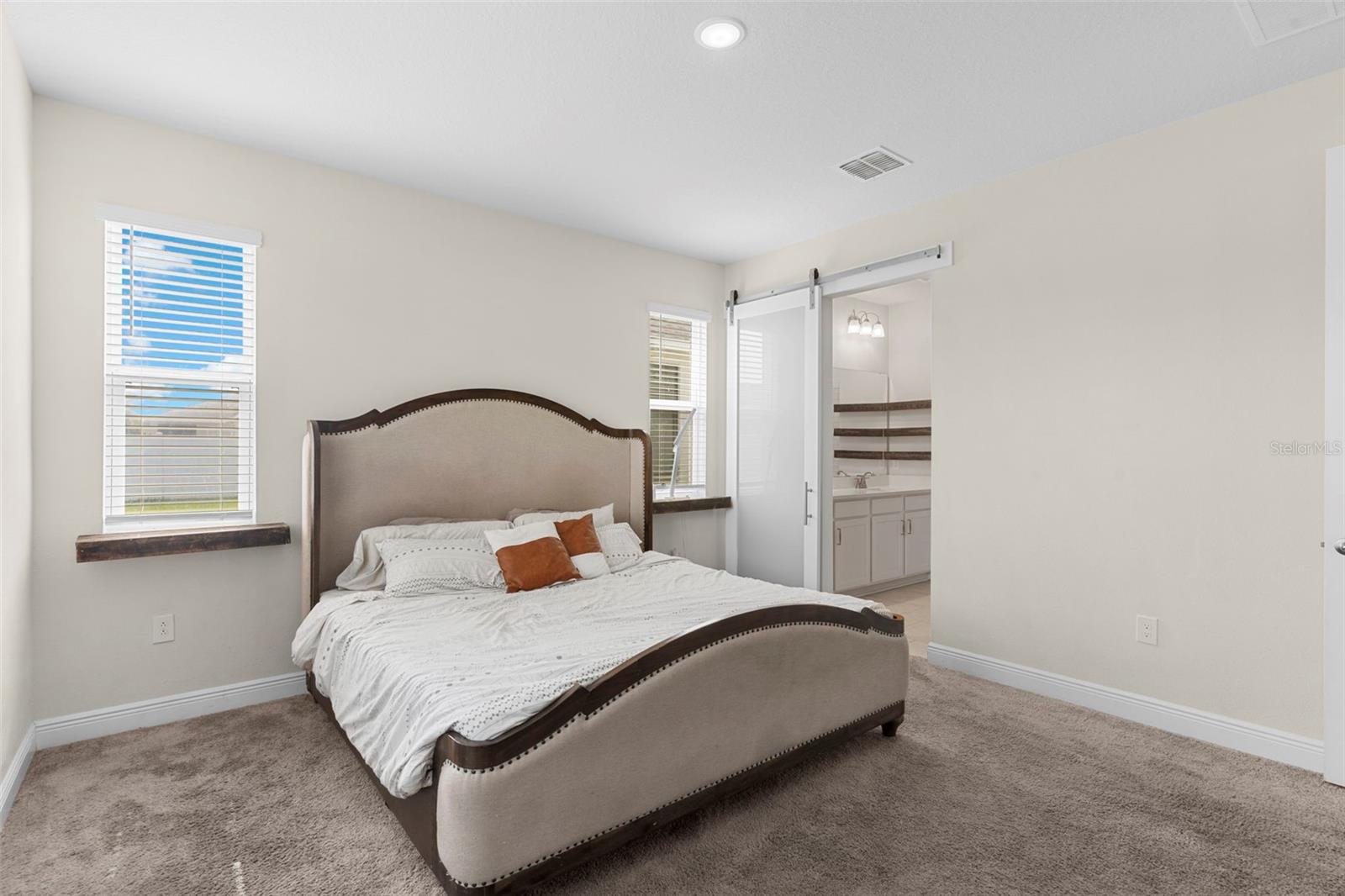 Image 25 of 49 For 1120 Mattie Pointe Boulevard