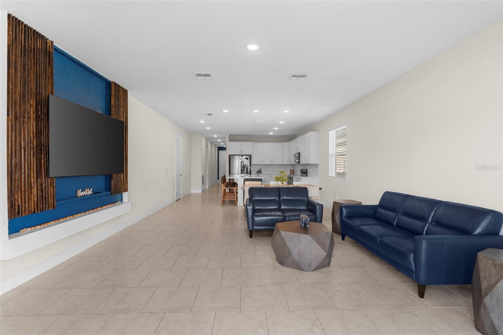 Image 9 of 49 For 1120 Mattie Pointe Boulevard