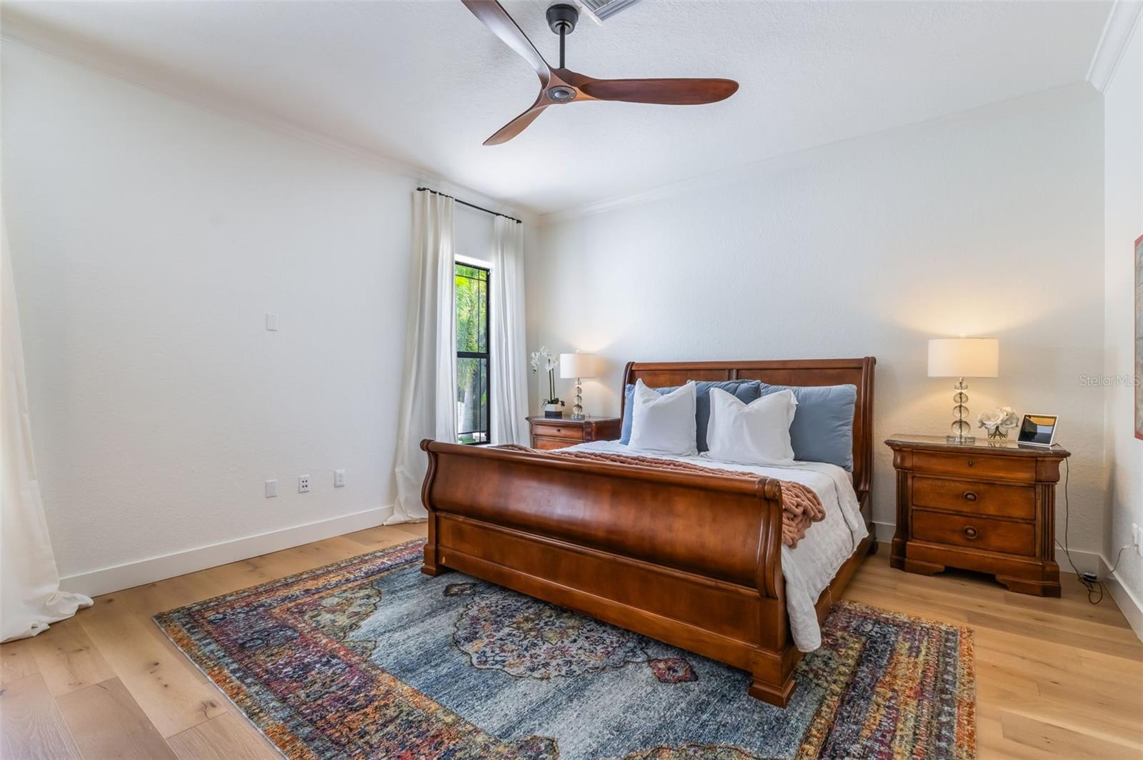 Image 80 of 99 For 5351 Carson Street