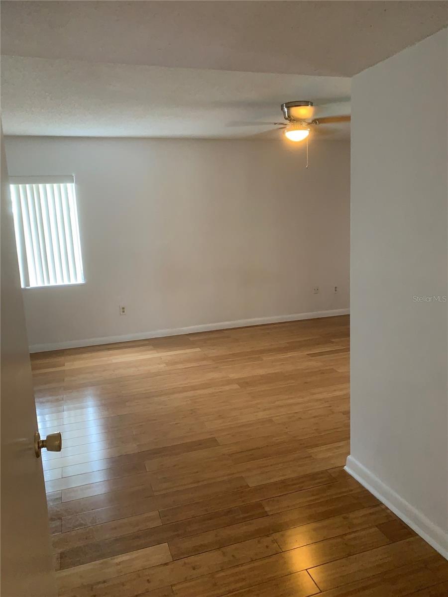 Image 17 of 25 For 1484 Magellan Circle 403