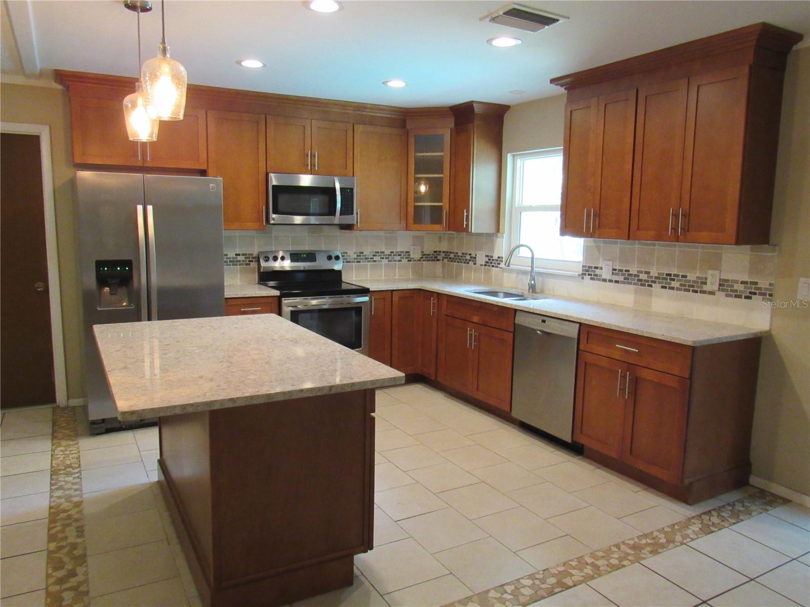 Image 3 of 27 For 10208 Brownwood Avenue
