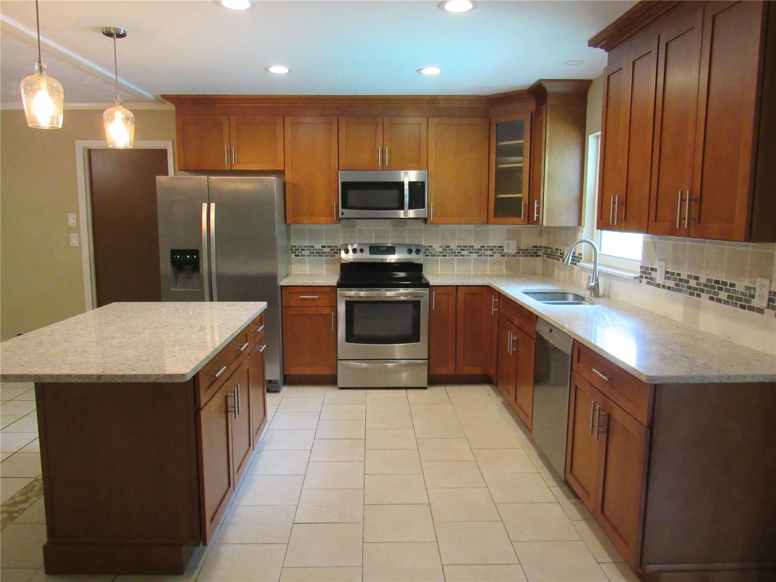 Image 4 of 27 For 10208 Brownwood Avenue
