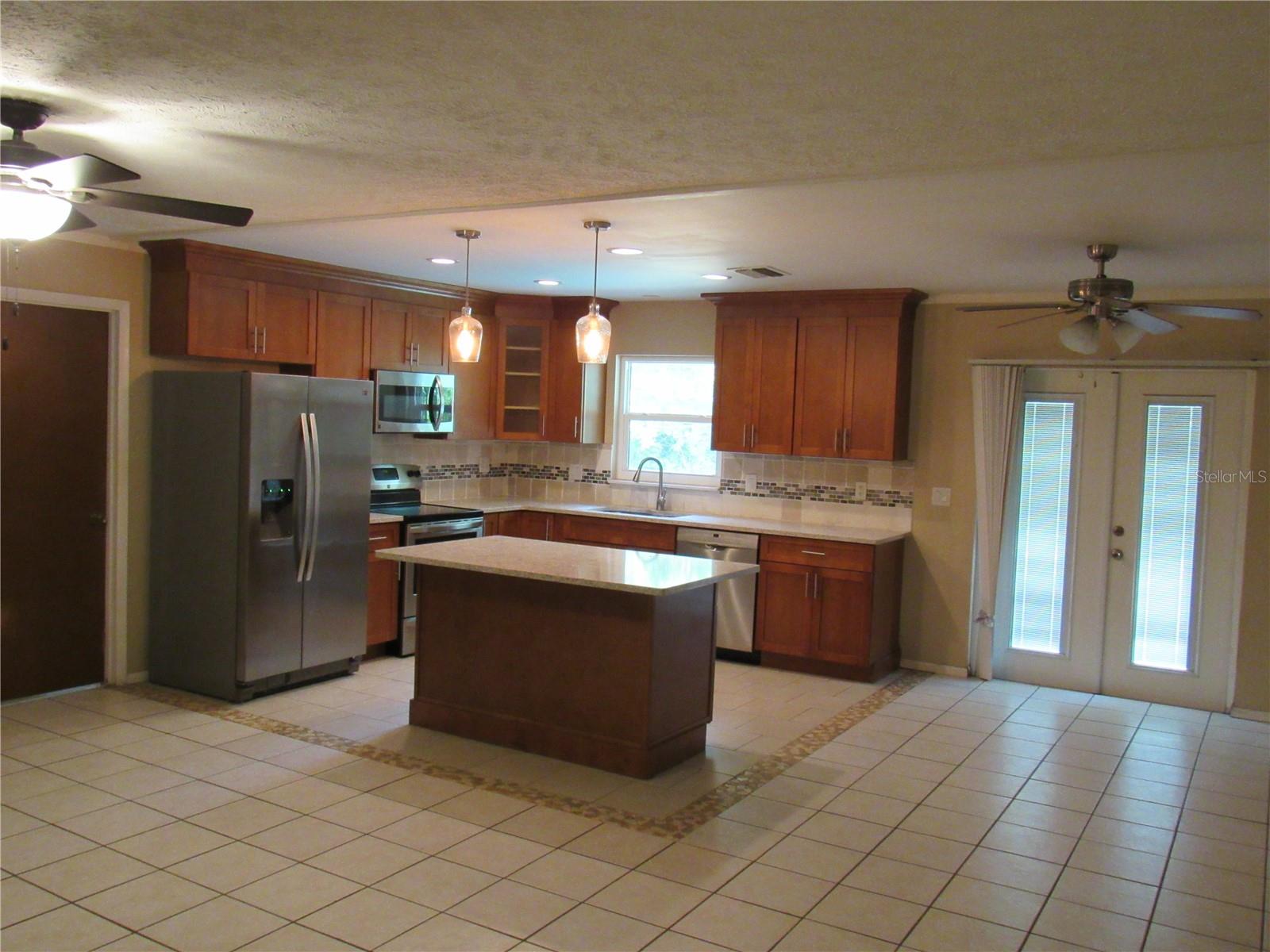 Image 7 of 27 For 10208 Brownwood Avenue