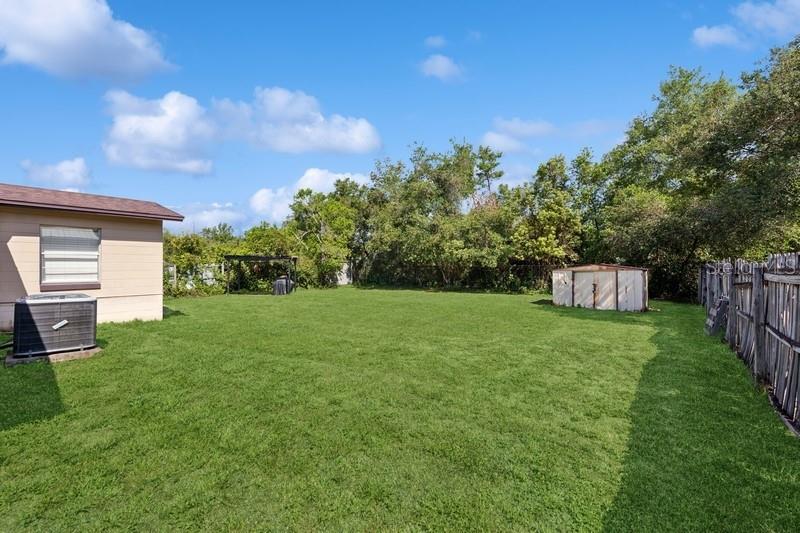 Image 21 of 23 For 2822 Fulford Street