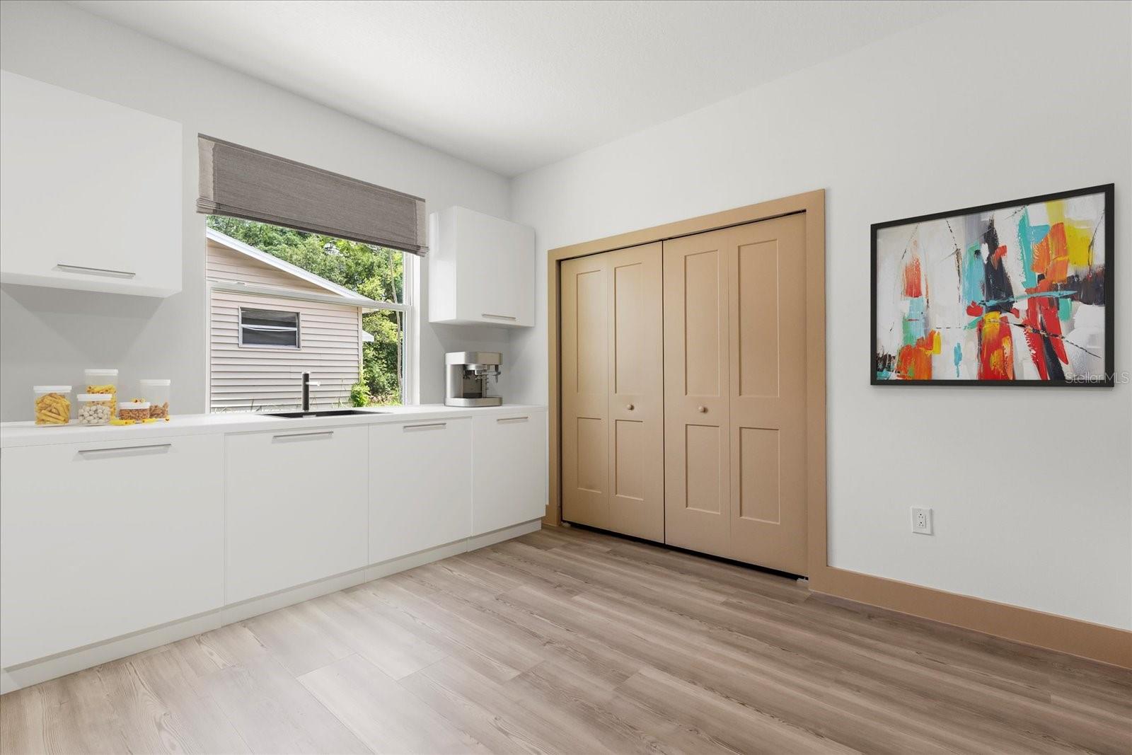 Image 10 of 40 For 4770 Drummond Lane