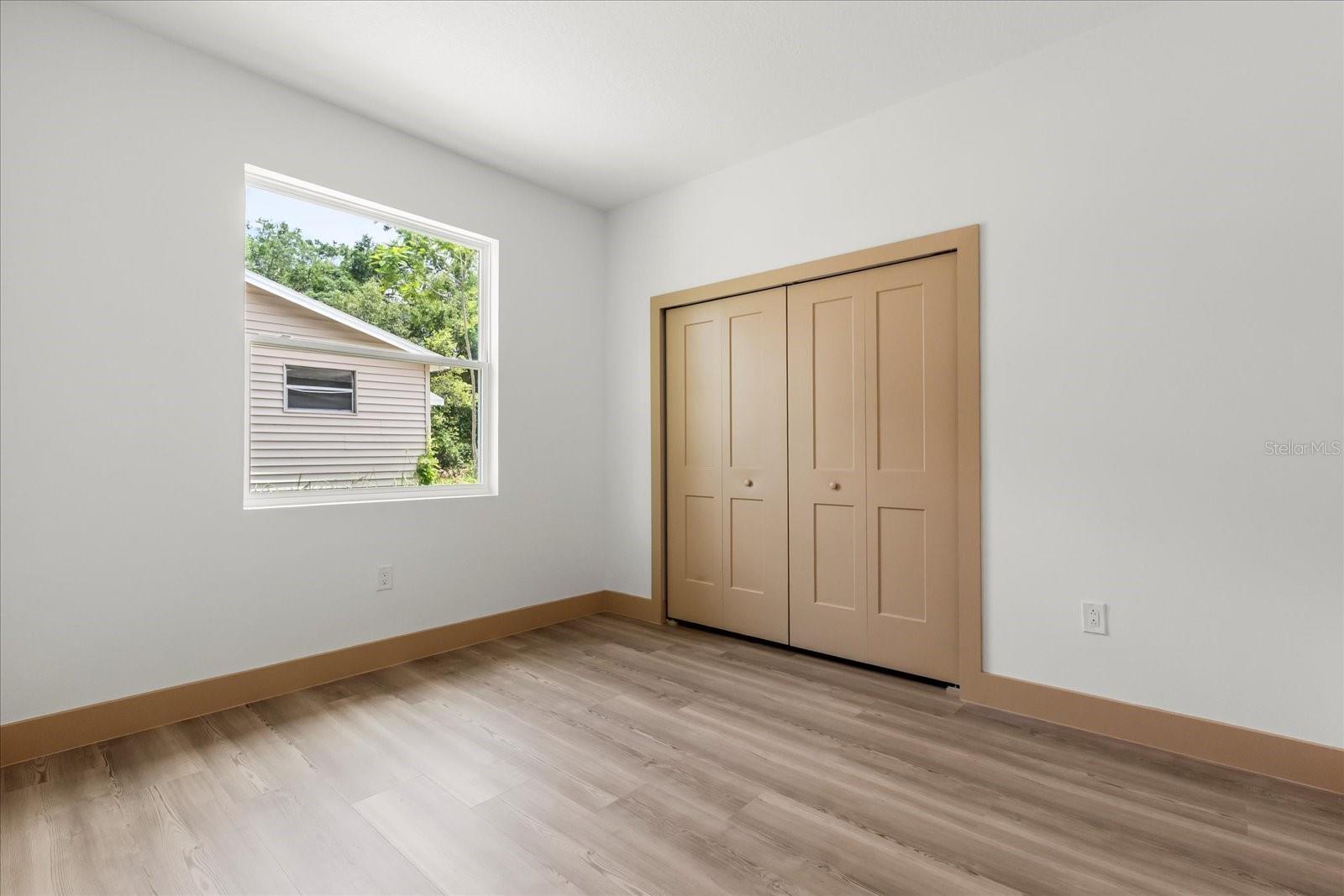 Image 31 of 40 For 4770 Drummond Lane