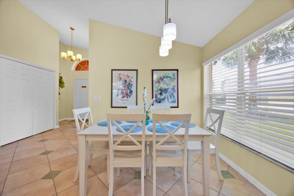 Image 10 of 43 For 2627 Autumn Creek Circle