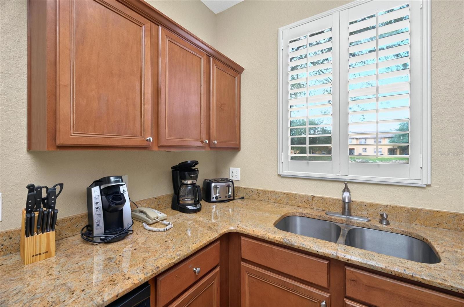 Image 11 of 38 For 3725 Calabria Ave