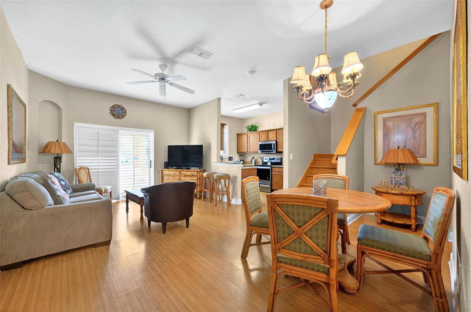 Image 3 of 38 For 3725 Calabria Ave