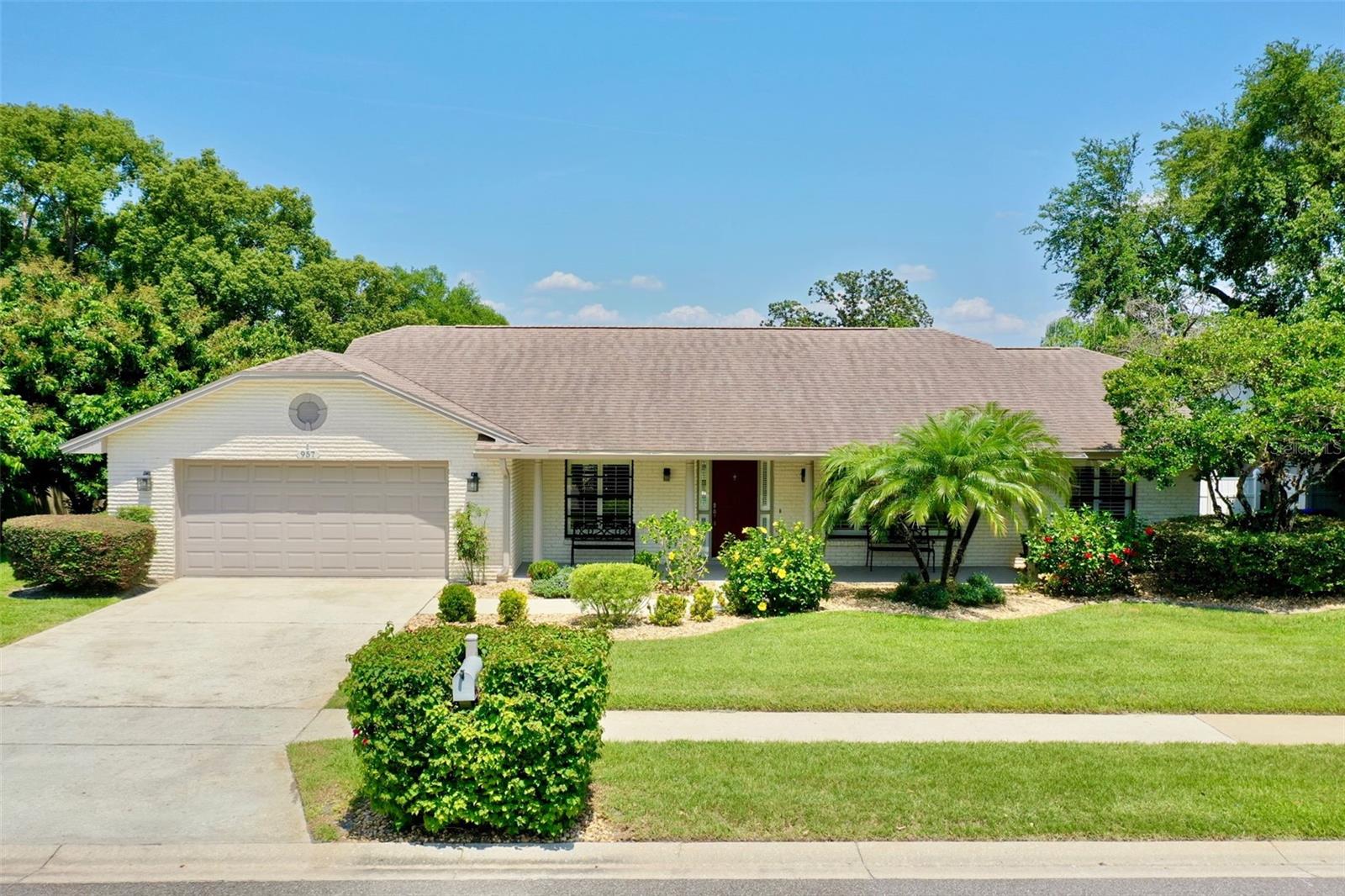 Image 13 of 49 For 957 Yellow Rose Drive