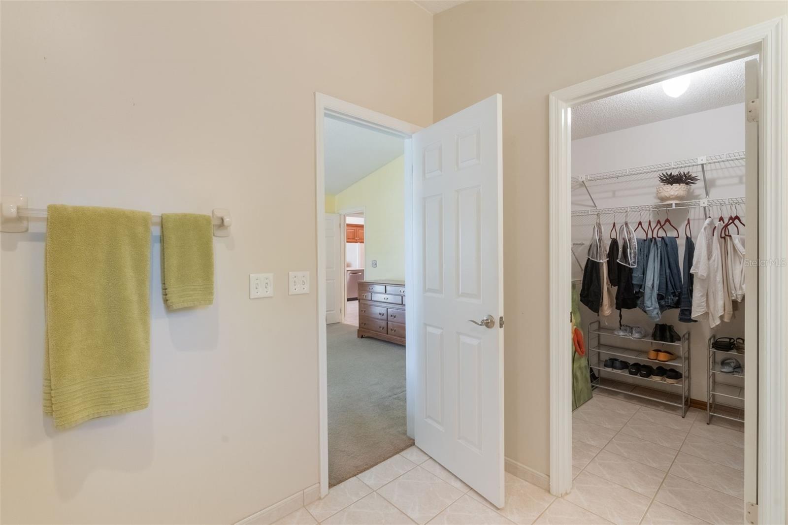 Image 35 of 49 For 957 Yellow Rose Drive